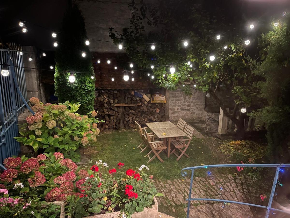 לינה וארוחת בוקר Villersexel Manoir Saint-Pierre מראה חיצוני תמונה
